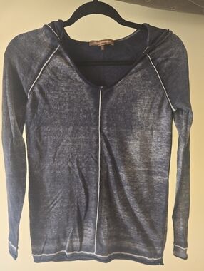 Tommy Bahama Washed Navy Long-Sleeve Hooded Pullover